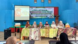 Dorong Lansia Berdaya di Sektor Hijau, Pertamina EP Jambi Gagas Lansiapreneur Batik Eco-Print