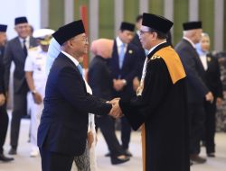 Pengucapan Sumpah Jabatan Kepala Eksekutif Pengawas Bursa Mineral dan Komoditas Strategis OJK